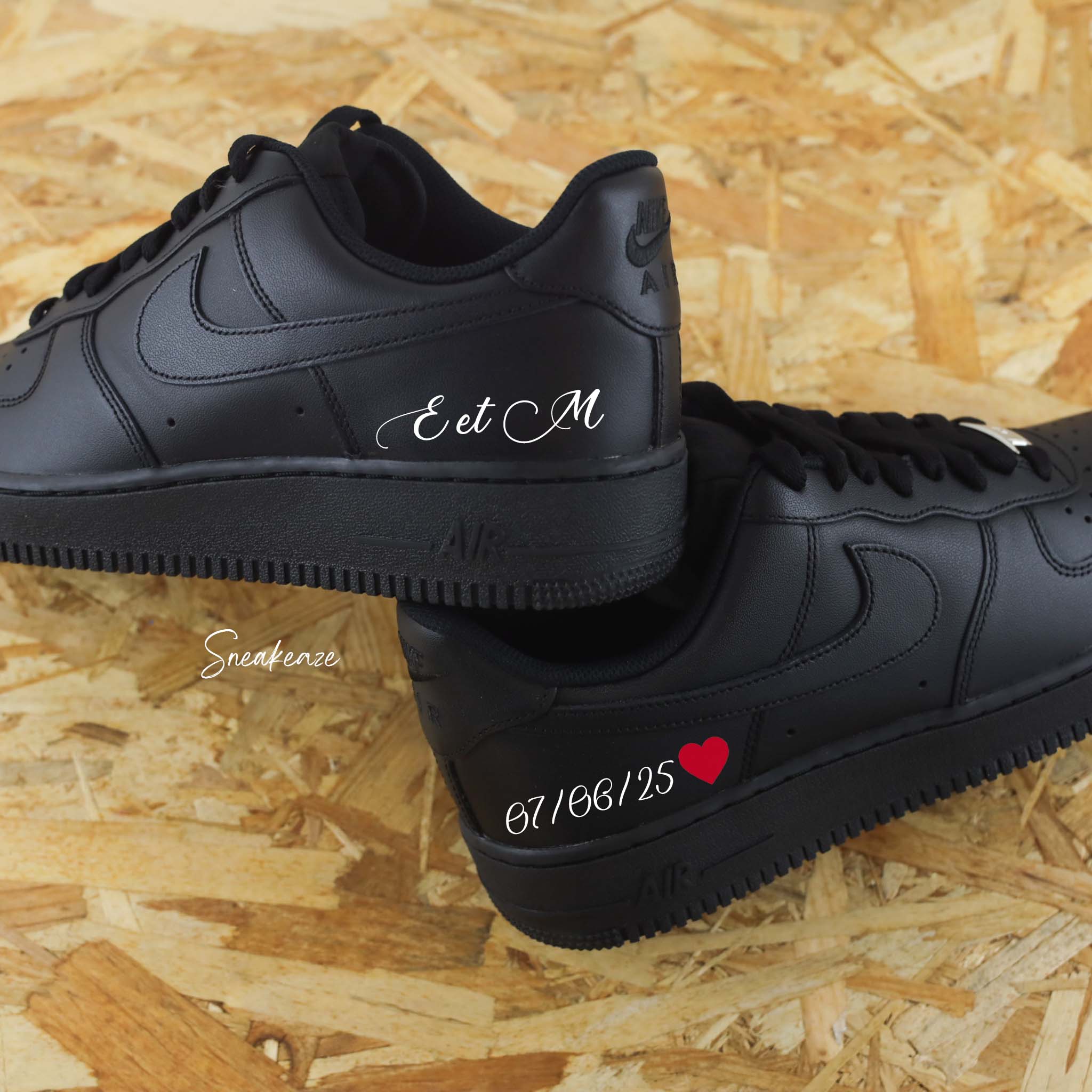 Coeur rouge - Air Force 1 noir custom