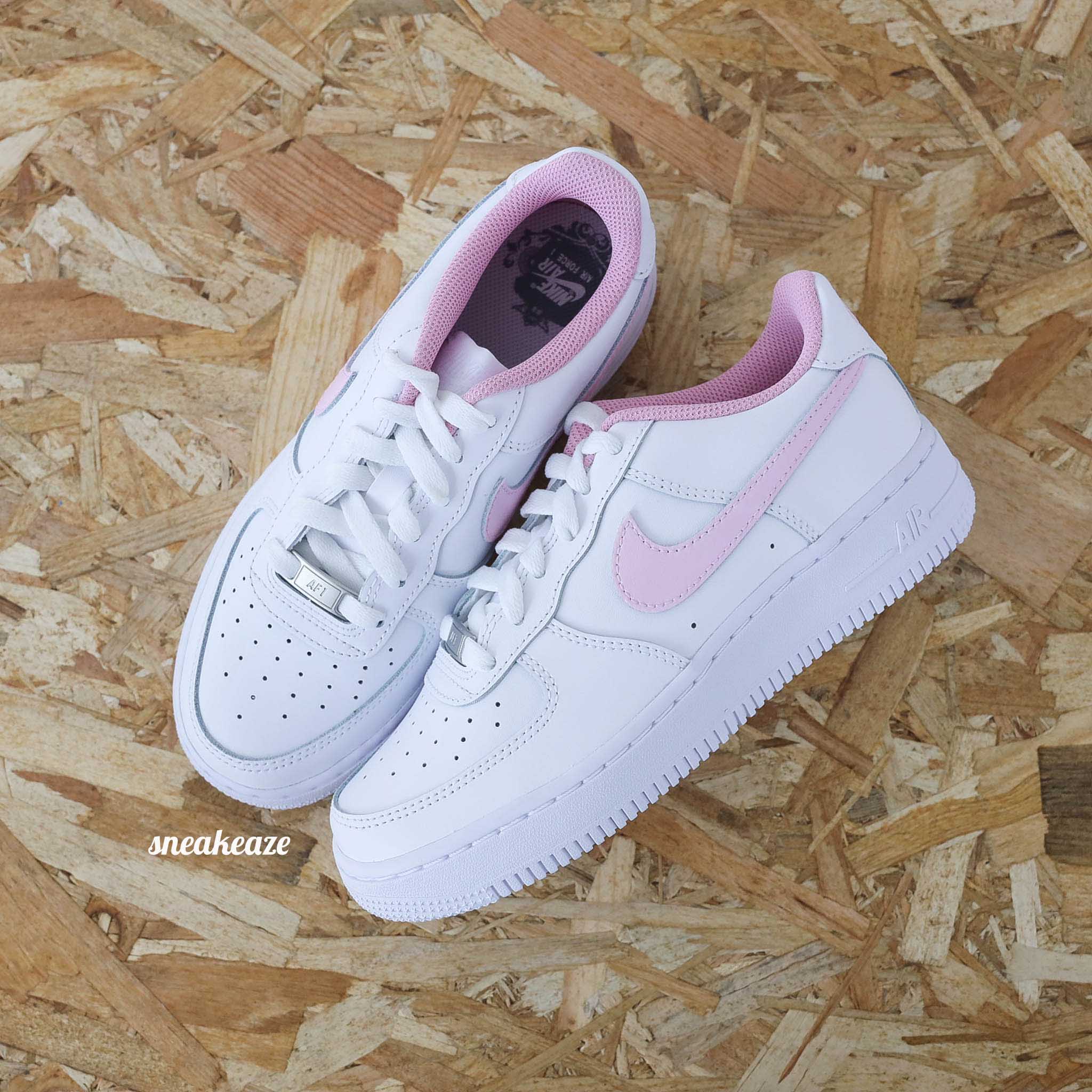 Swoosh & Toile rose Pastel – Image 5