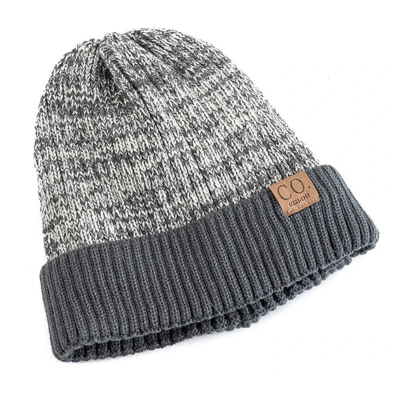 UZZI Knitted Winter Hat – Image 4