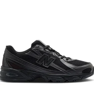 New Balance 740 Triple Black