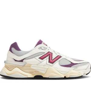 New Balance 9060 Magenta
