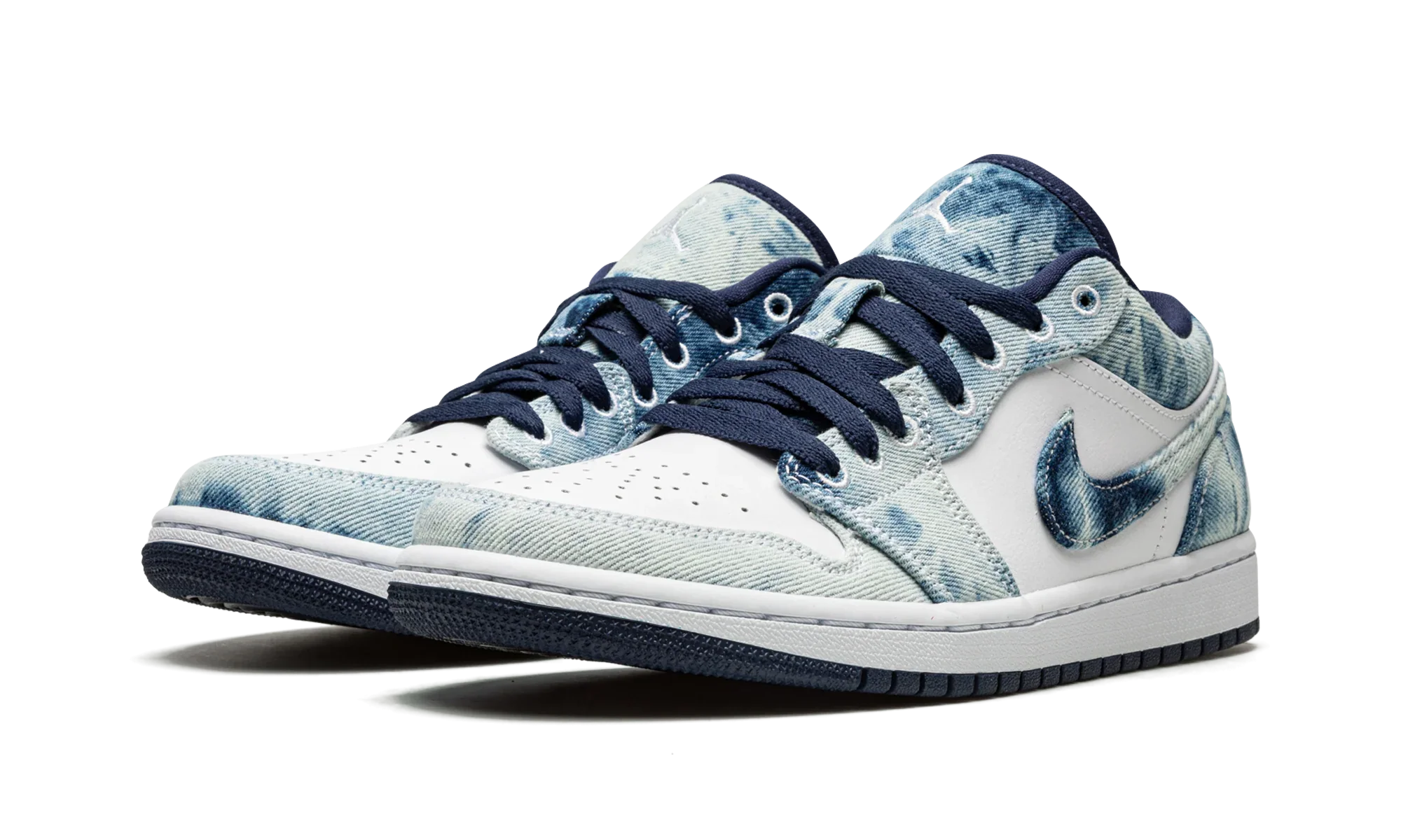 Air Jordan 1 Low SE Washed Denim – Image 3
