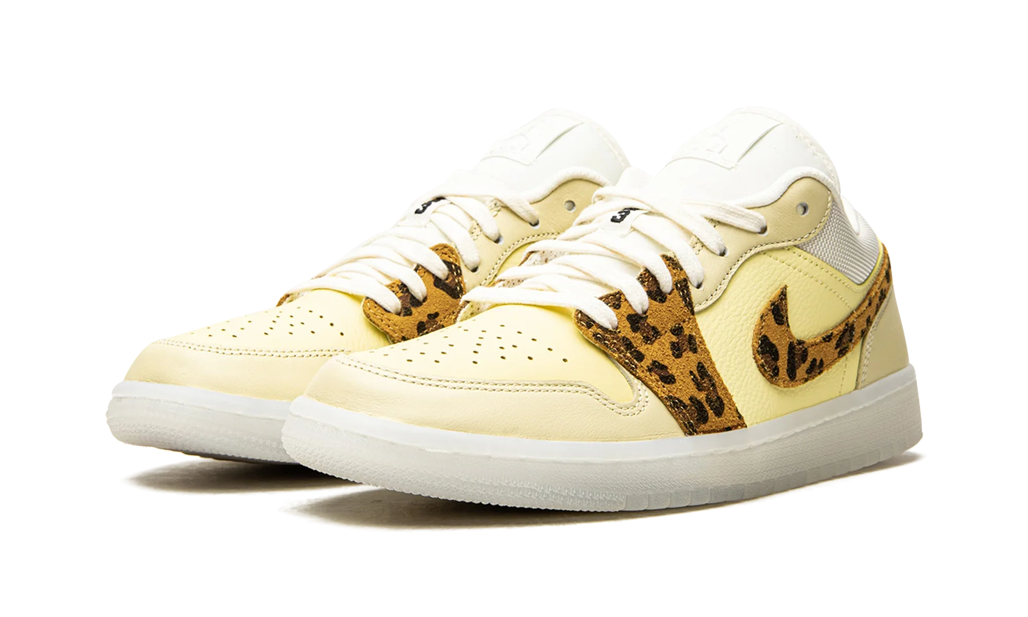 Air Jordan 1 Low SNKRS Day – Image 3