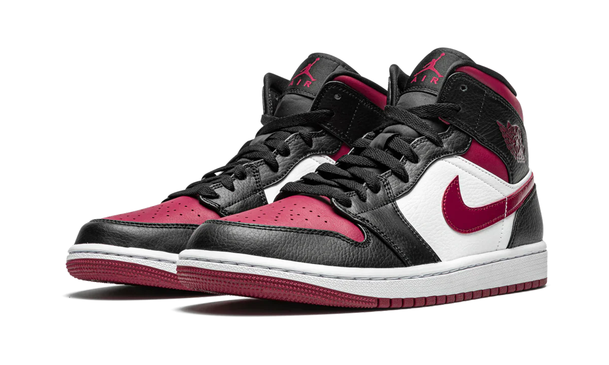 Air Jordan 1 Mid Bred Toe – Image 3