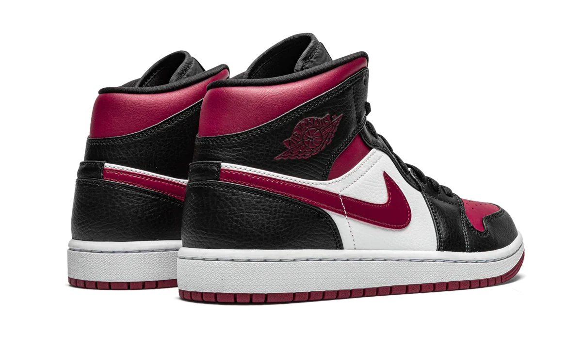 Air Jordan 1 Mid Bred Toe – Image 4