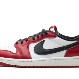 Air Jordan 1 Low OG Chicago (2025)
