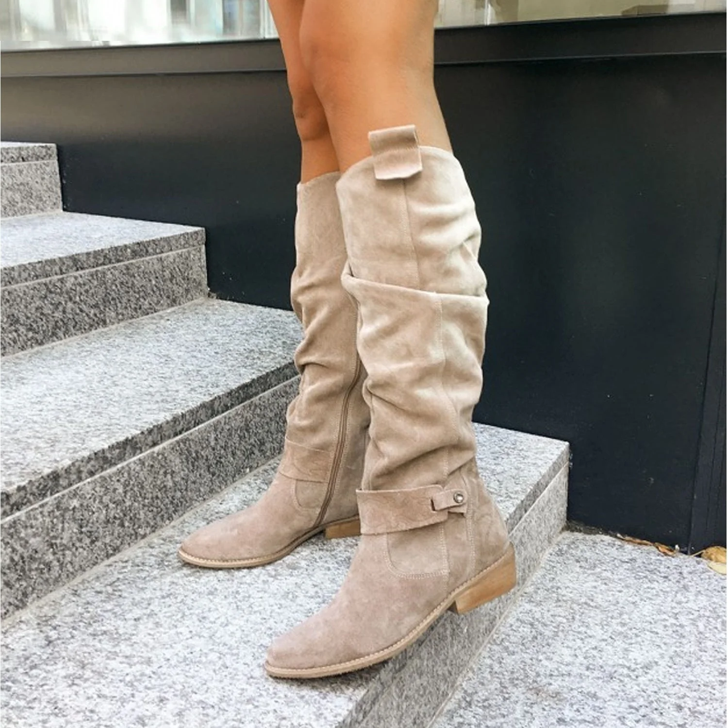 Bottes Élégantes en Suédine - Confort et Style Assurés – Image 3